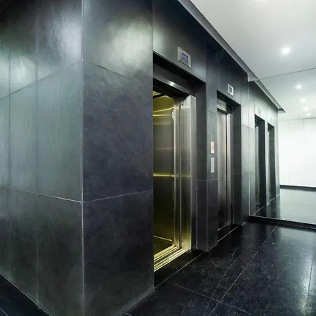 Guestready - Spacious Campolide Family Apt Fits 6 * Lisbon
